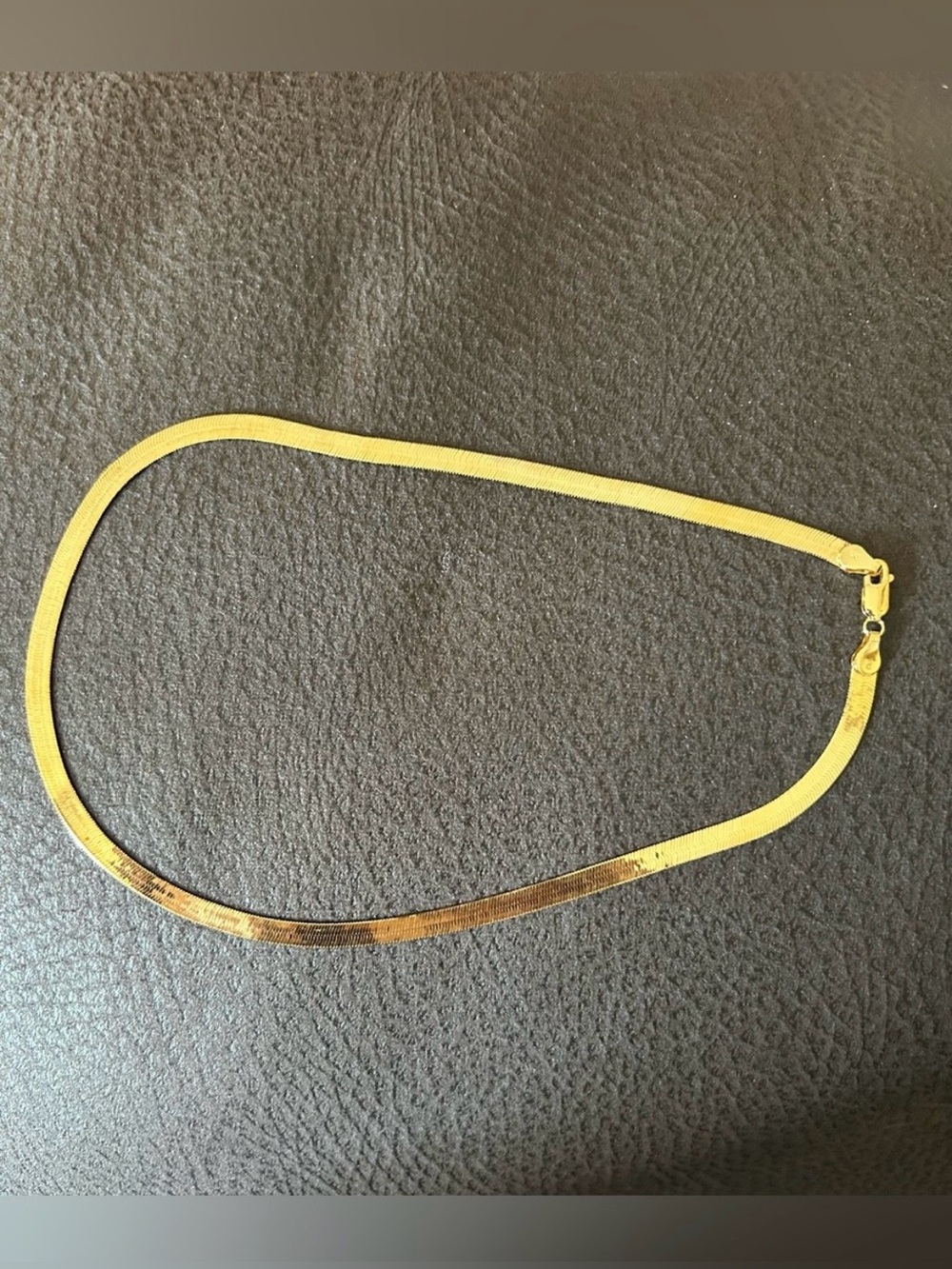 10K Yellow Gold Herringbone Chain Necklace - Picture 2 of 2